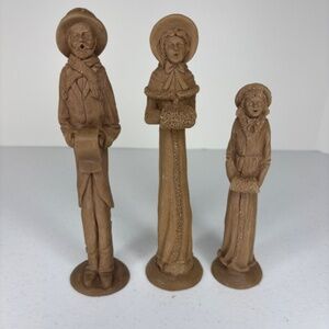 TNT Unfinished Victorian Family of Three Carolers Resin Pecan Shell Figurines